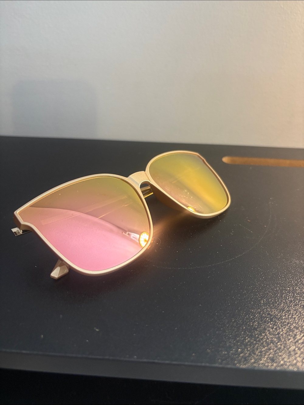 Duco Made in Italy- Gold Frame Women's Sunglasses with Pink Gradient Lenses
